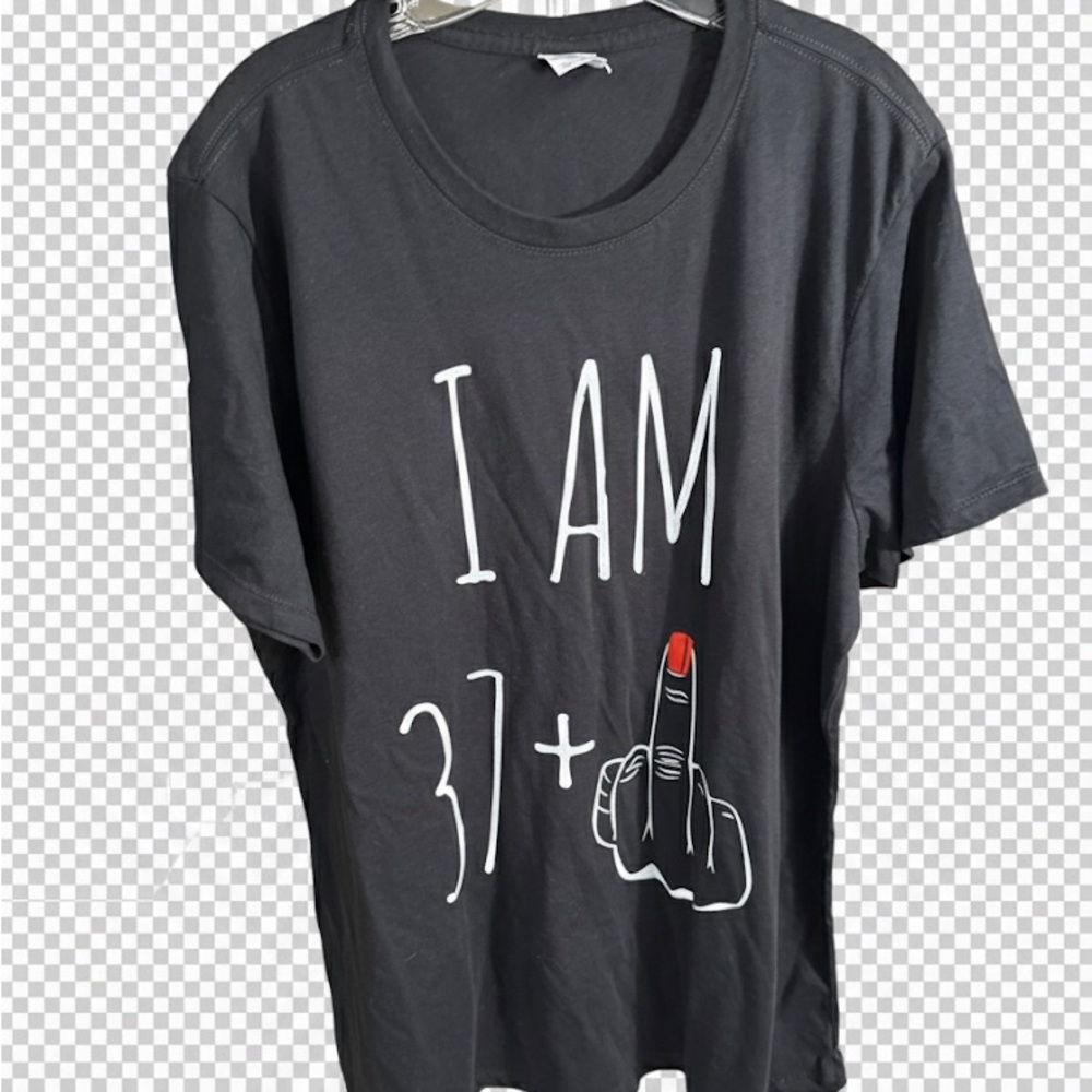 NWOT: Port and Company‎ Black Graphic Tee